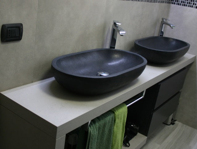 Ovale Basalto Nero - 35cm x 70CM x 15cm height